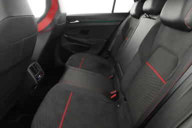 Volkswagen Golf - 2021