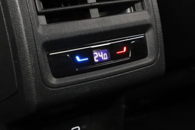 Volkswagen Golf - 2021