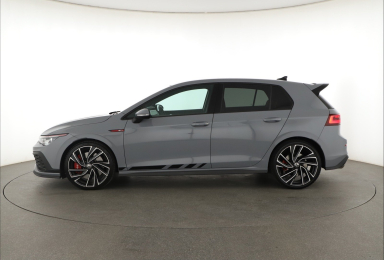 Volkswagen Golf - 2021