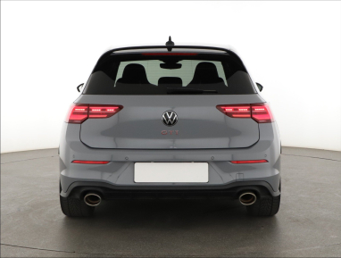 Volkswagen Golf - 2021