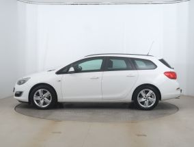 Opel Astra - 2013
