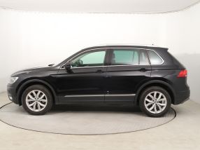 Volkswagen Tiguan - 2016