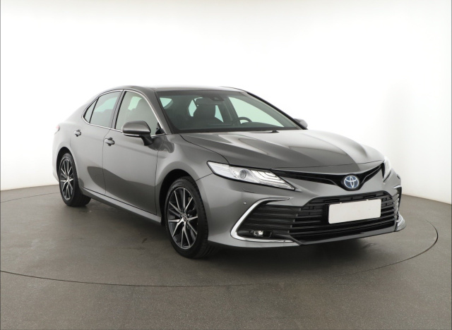 Toyota Camry 2023