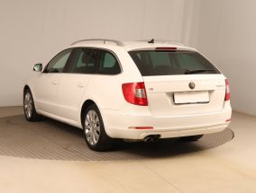 Skoda Superb - 2011