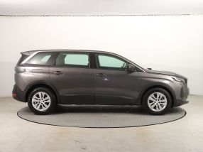 Peugeot 5008 - 2021