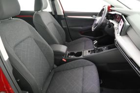 Volkswagen Golf - 2023