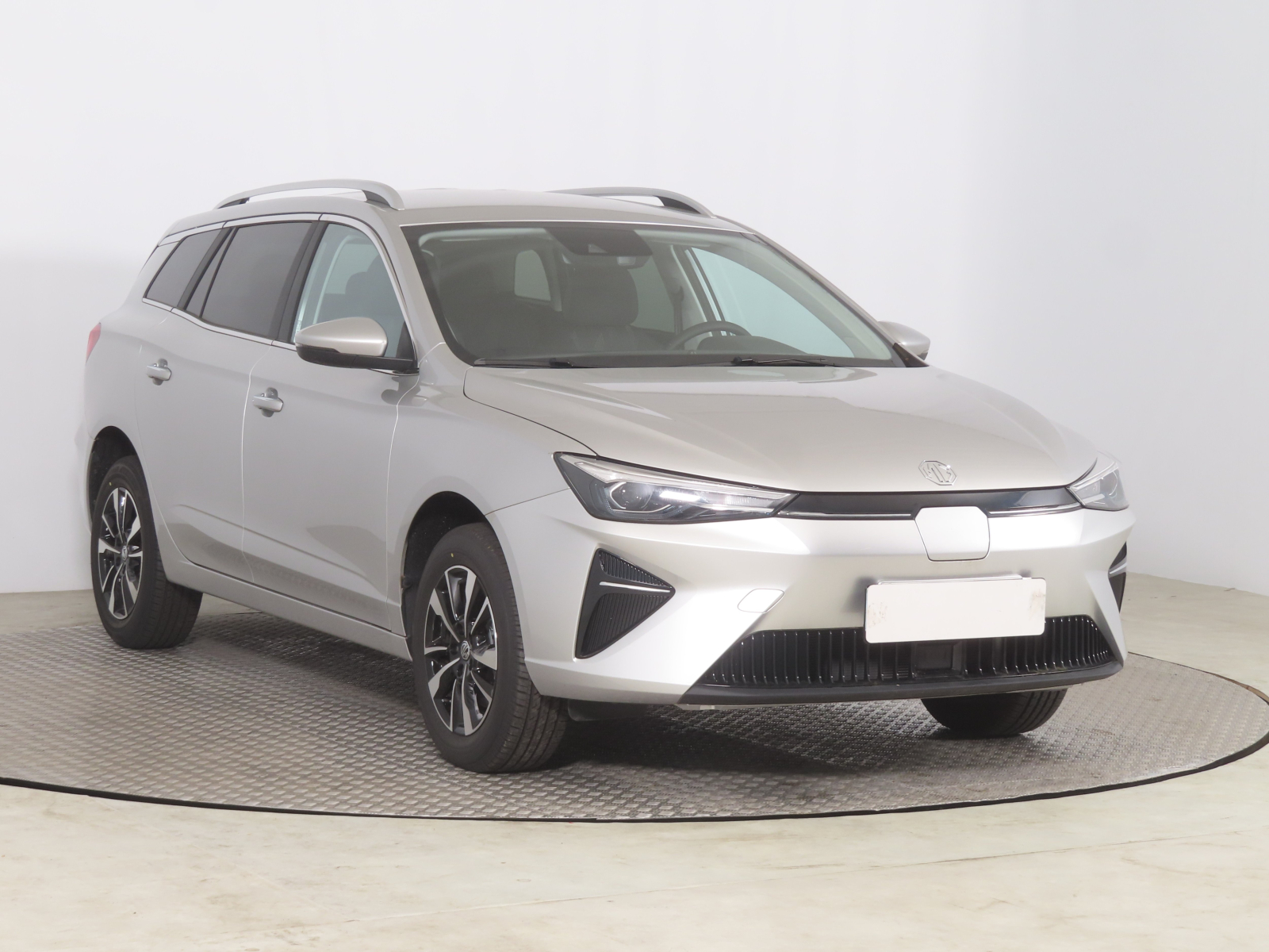 MG 5 - 2025