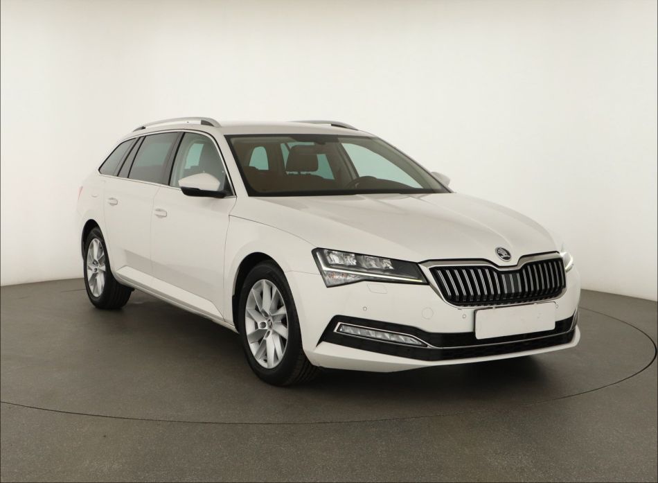 Skoda Superb - 2020