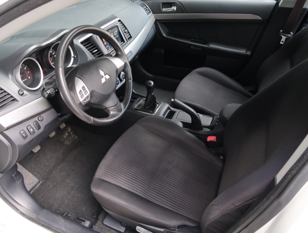 Mitsubishi Lancer