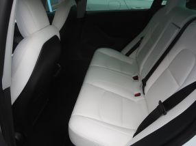 Tesla Model 3 - 2021