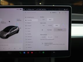 Tesla Model 3 - 2021