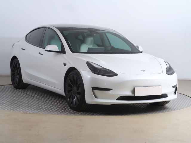 Tesla Model 3 2021