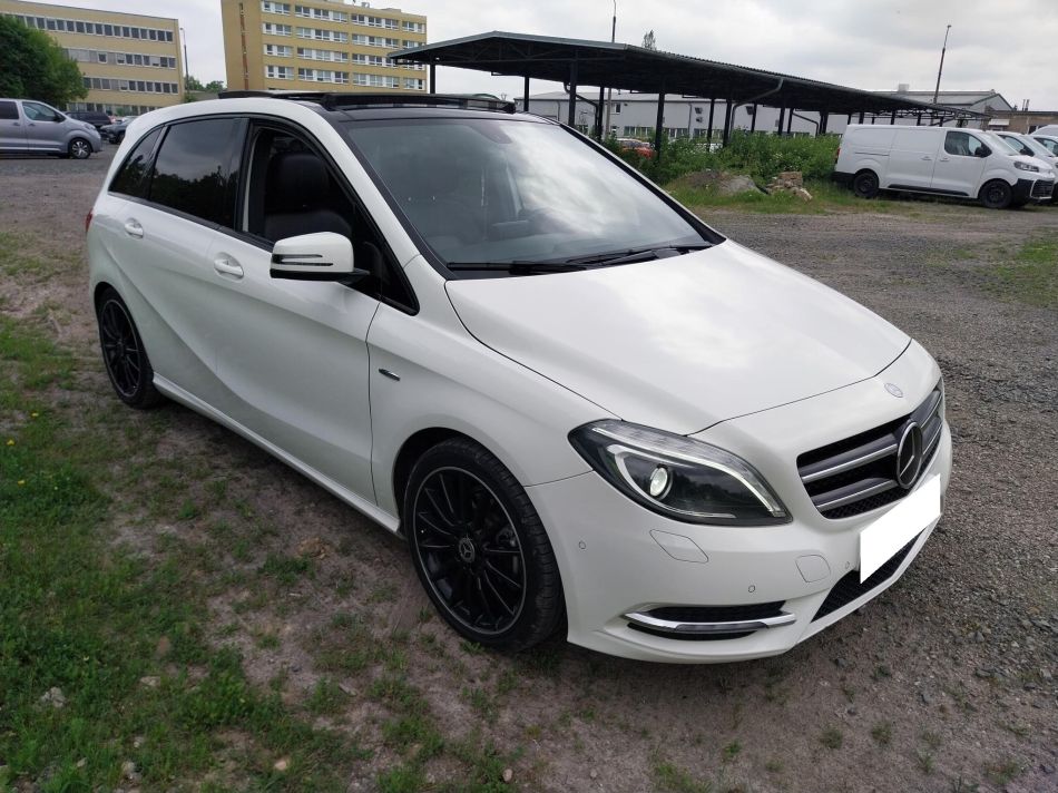 Mercedes-Benz B - 2012