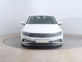 Volkswagen Passat - 2021