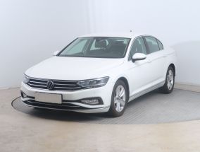 Volkswagen Passat - 2021