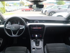 Volkswagen Passat - 2021