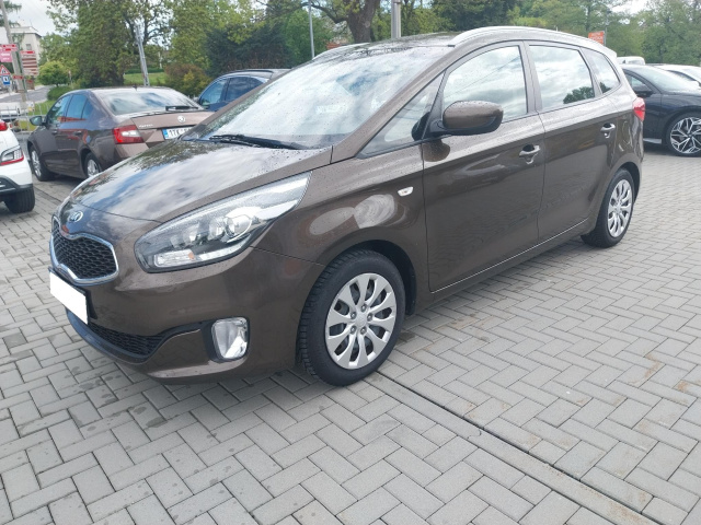 Kia Carens 2015