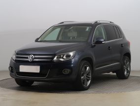 Volkswagen Tiguan - 2012