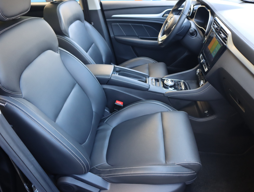MG ZS SUV