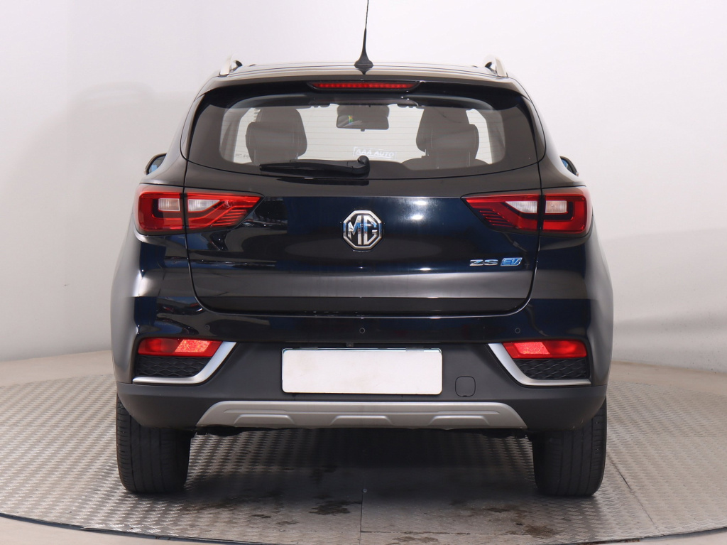 MG ZS SUV