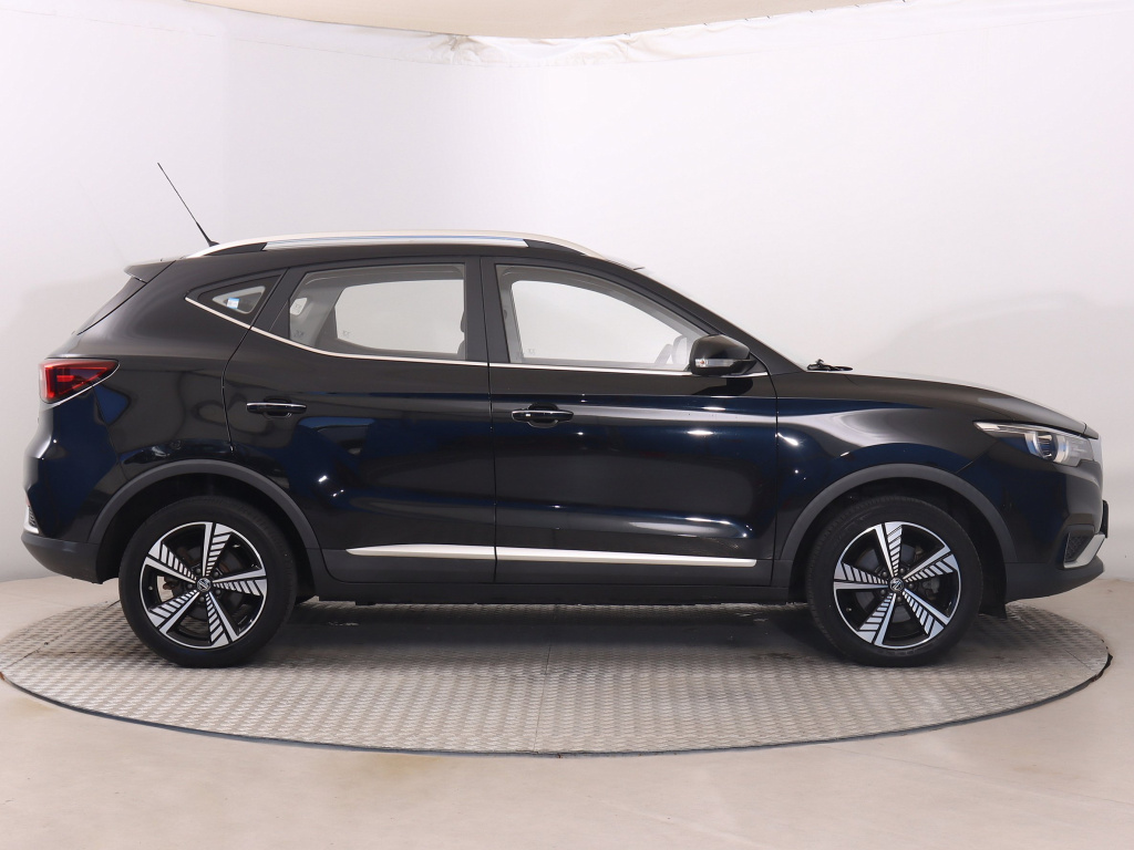MG ZS SUV