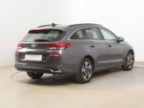 Hyundai i30 - 2025