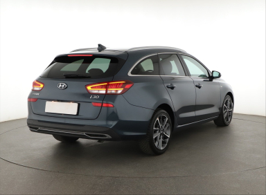 Hyundai i30 - 2023