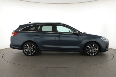 Hyundai i30 - 2023