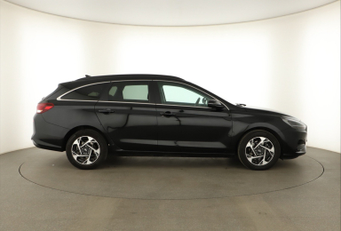 Hyundai i30 - 2025