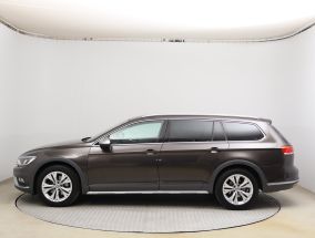Volkswagen Passat - 2016