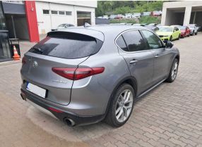 Alfa Romeo Stelvio - 2017