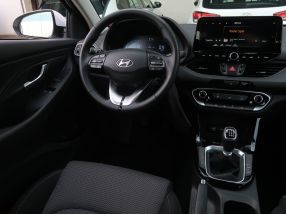 Hyundai i30 - 2025