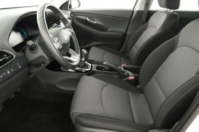 Hyundai i30 - 2025