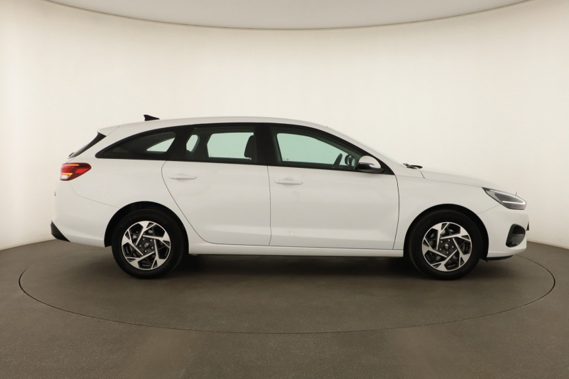 Hyundai i30, 2025