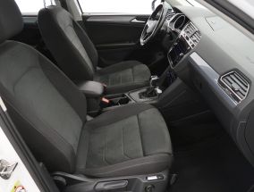 Volkswagen Tiguan - 2020