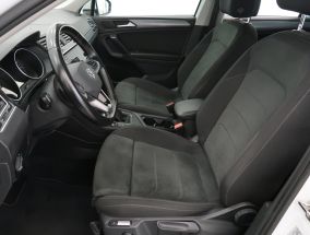 Volkswagen Tiguan - 2020