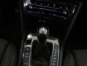 Volkswagen Tiguan - 2020