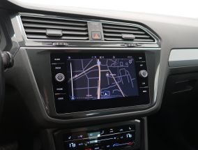 Volkswagen Tiguan - 2020