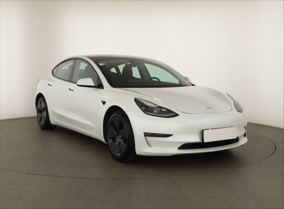 Tesla Model 3 - 2021