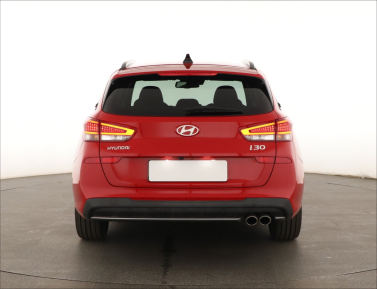 Hyundai i30 - 2025