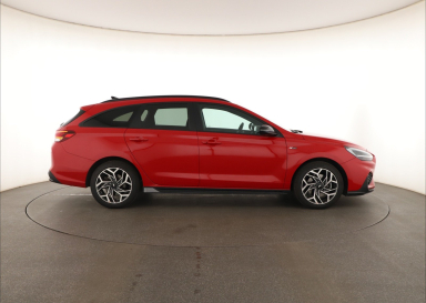 Hyundai i30 - 2025