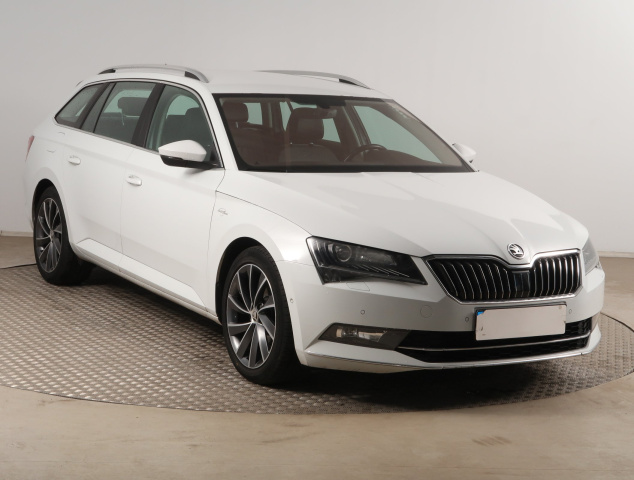 Škoda Superb 2016
