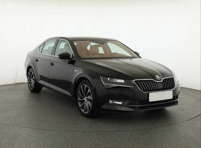 Škoda Superb 2015