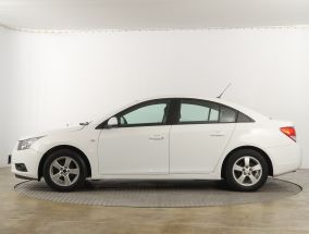 Chevrolet Cruze - 2011