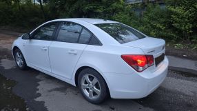Chevrolet Cruze - 2011