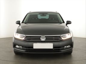 Volkswagen Passat - 2015