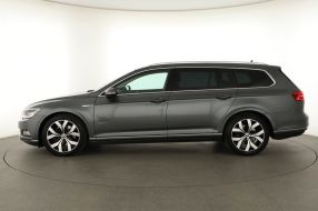 Volkswagen Passat - 2015
