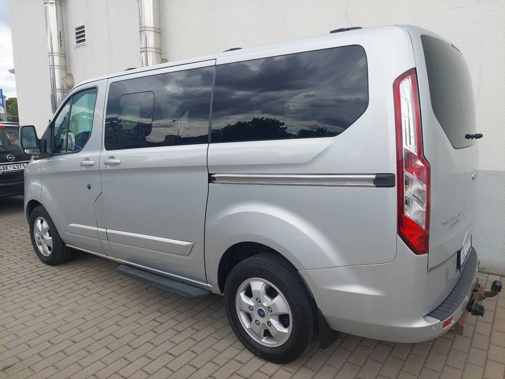Ford Tourneo Custom