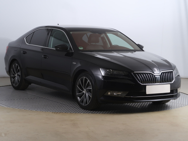 Škoda Superb 2016