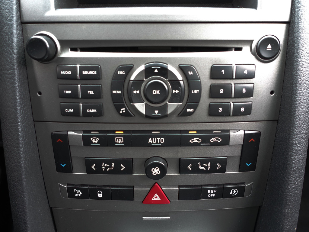 Peugeot 407